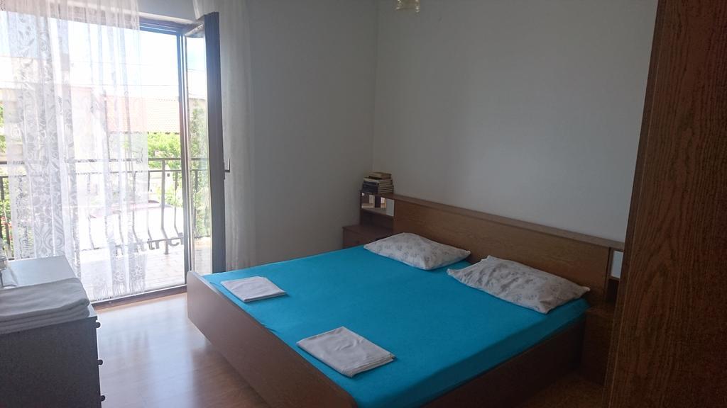 Apartment Leona Сен Екстериор снимка