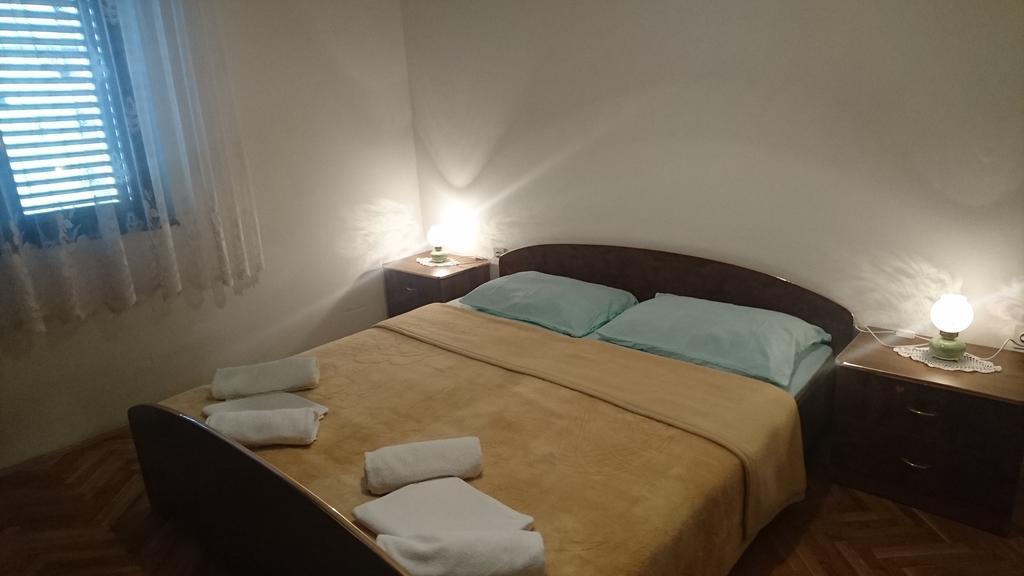 Apartment Leona Сен Екстериор снимка