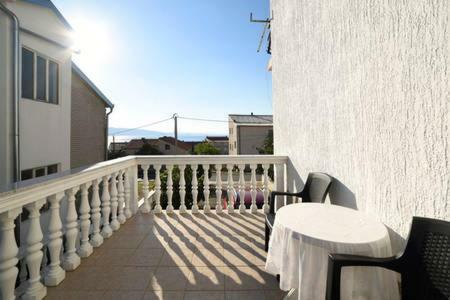 Apartment Leona Сен Екстериор снимка