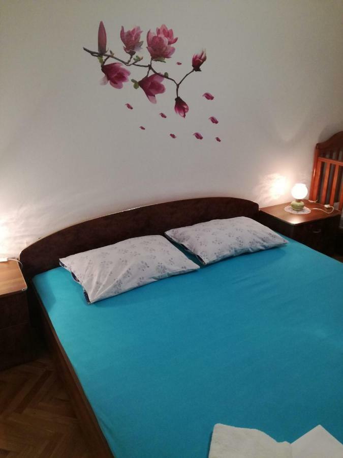 Apartment Leona Сен Екстериор снимка